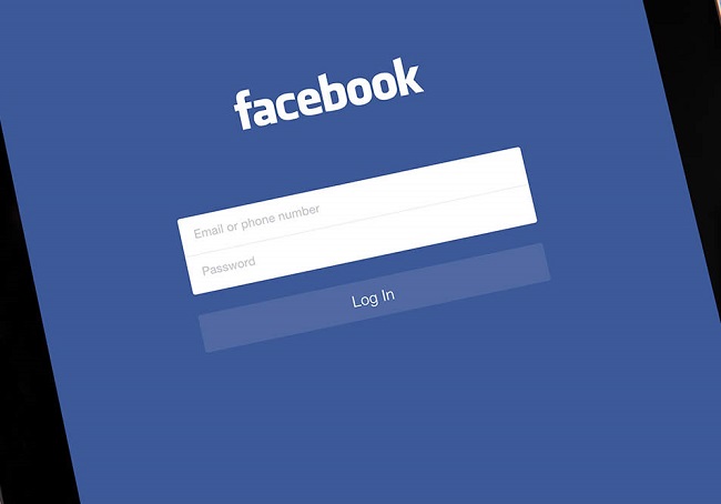 Facebook Social Media Advertising